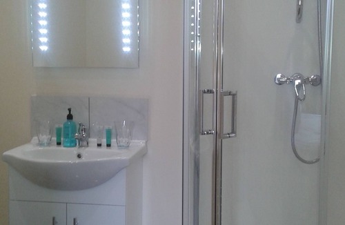 Ellesmere Hotel | Ellesmere Hotel