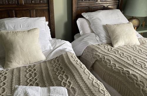 Castle Cary Bed & Breakfast | Ellesmere House