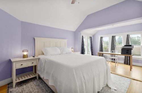 Seguin House | Ellie Marie House