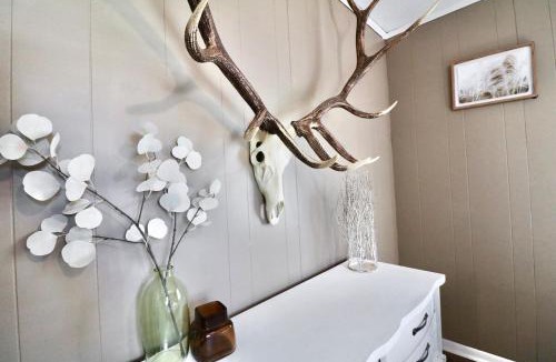 Bono House | Ellie's place