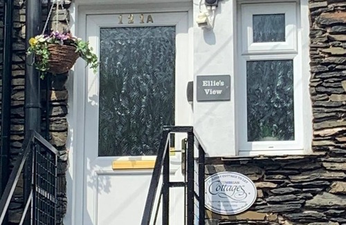 Bowness-on-Windermere Apartment | Ellie's View, home from home!