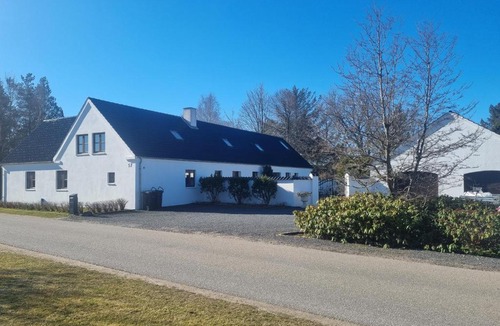 Frederikshavn House | Elling Bed & Breakfast