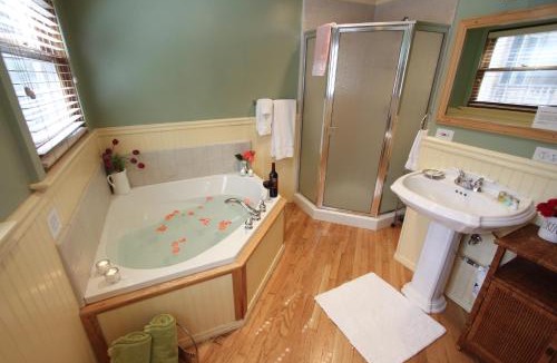 West Village Bed & Breakfast | Elliott House Boutique Inn