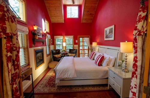 West Village Bed & Breakfast | Elliott House Boutique Inn