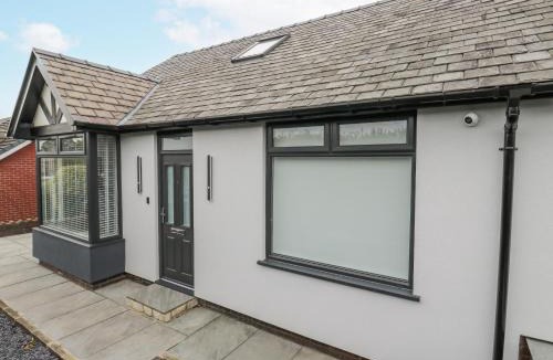 Ainley Top House | Ellis House