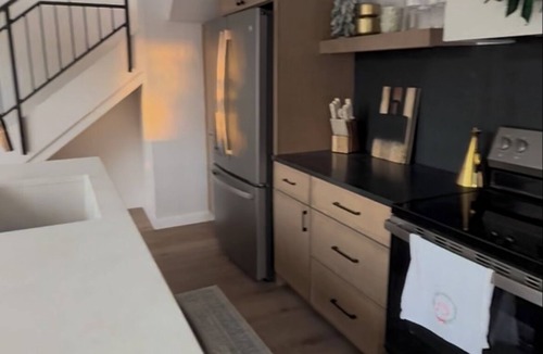 Ames Cabin | Elm and Hearth:nWhere wellness comes naturally