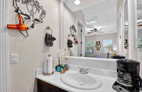 Litchfield Park Apartment | Elm Casita (Studio Apartment) by RedAwning