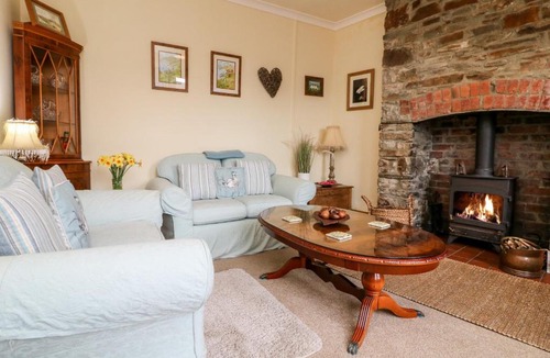 Appledore House | Elm Cottage