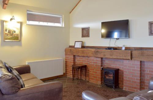 Llanybri House | Elm Cottage-W40630