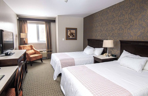 Ingersoll Hotel | Elm Hurst Inn & Spa