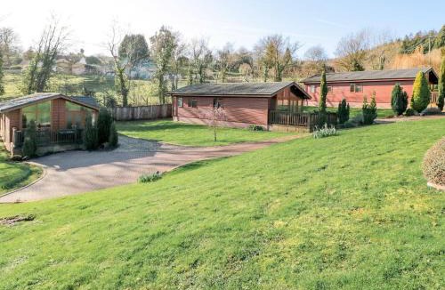 Blaisdon Ski Chalet | Elm Lodge