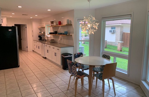 Kingsland House | Elm Lodge - Lake House w/Pool, Dock, 100' Lake Front, Large Yard w/Great Views