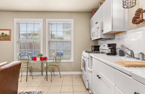 Seguin Ski Chalet | Elm Street Bungalow, Cozy Pet-Friendly Stay