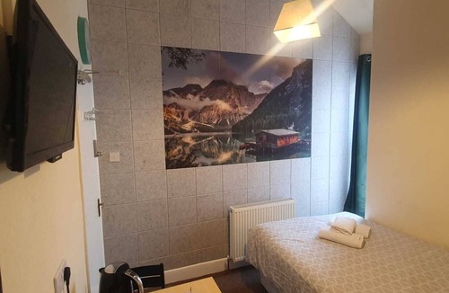 Weston-super-Mare House | Elm Tree Guest House