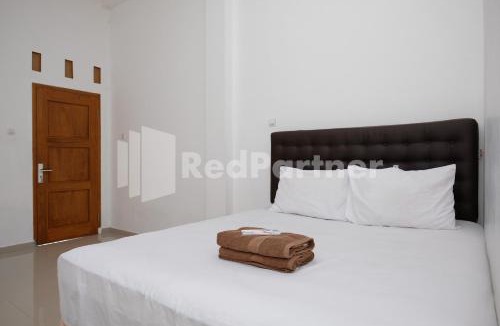 Temon Hotel | Elma Guesthouse YIA KulonProgo Yogyakarta Mitra RedDoorz