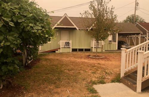 Elma Hotel | Elma Lodge and Suites