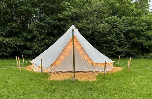 Cutnall Green Apartment | Elmbridge Farm Birch Bell Tent