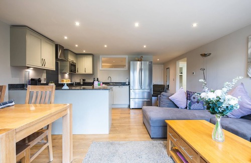 Cutnall Green Apartment | Elmbridge Farm Warbler Lodge