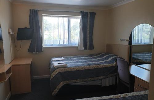 Earley Hotel | Elmhurst Hotel