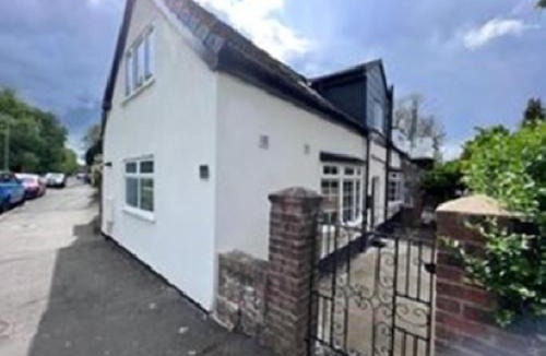 Spalding House | Elms Cottage