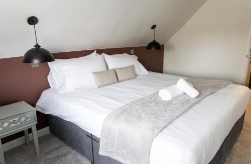 Spalding House | Elms Cottage