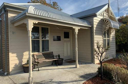 Warragul Apartment | Elmsford Cottage