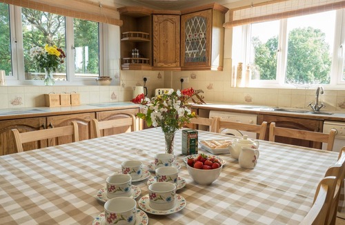 Cardigan Cottage | Elmtree Cottage, Cardigan