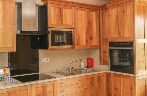 Longnor Cottage | Elmwood