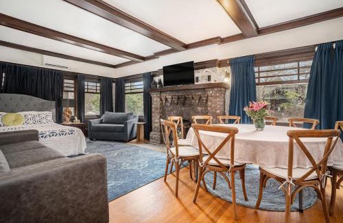 Upper Telegraph House | Elmwood House Berkeley