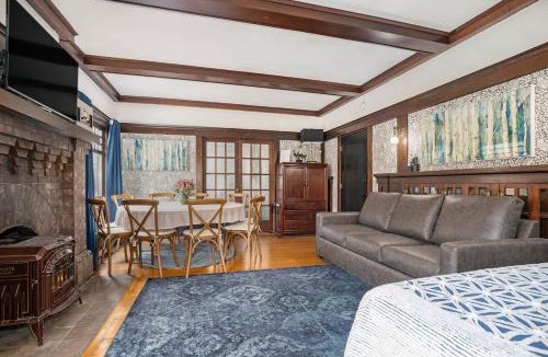 Upper Telegraph House | Elmwood House Berkeley