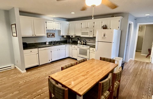 Wells Apartment | Elmwood Resort Hotel