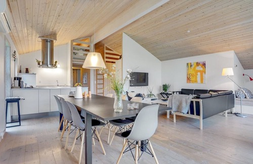 Hou House | "Elni" - 900m from the sea by Interhome