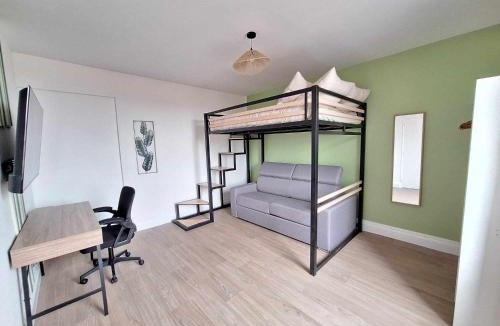 Homecourt Apartment | Elodie - Cosy 5 pers' - Gare - Wifi - 3 lits