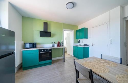Homecourt Apartment | Elodie - Cosy 5 pers' - Gare - Wifi - 3 lits