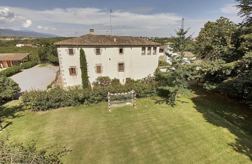 Santa Eulalia de Roncana Apartment | ELS CIRERERS - Can Burgues