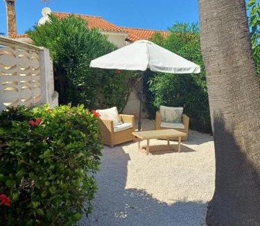 Els Poblets House | Els Poblets Denia offers Casa Crosby - Private studio within walking distance to the beach