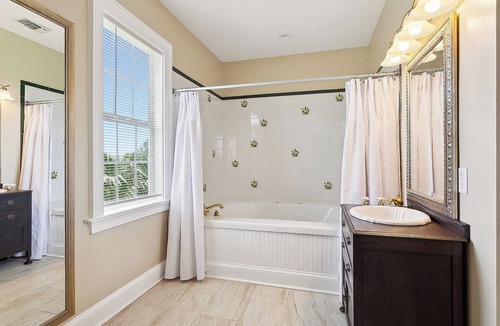 Lafitte Bed & Breakfast | Elsa's Place Bed and Breakfast