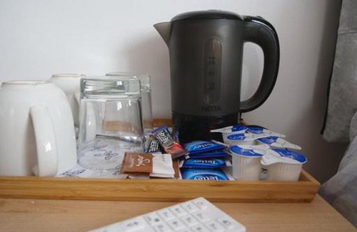 Belle Vue House | Elsham Gardens Rooms