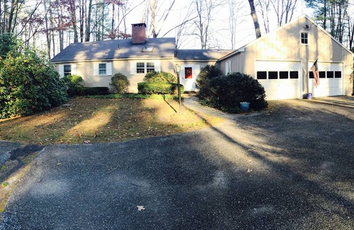 Sheffield House | “Elterwater”-Swan lake. Your own lakefront oasis, a true Berkshire getaway