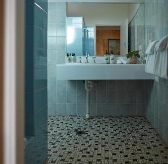 Eltham Hotel | Eltham Hotel NSW