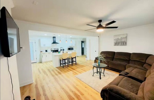 Goldsboro House | Elton Home