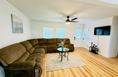 Goldsboro House | Elton Home