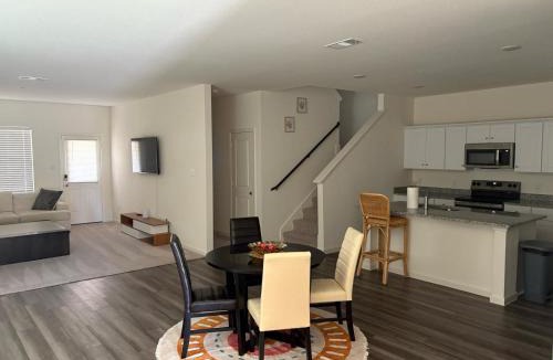 Weston House | ELVACAF Luxury Suites