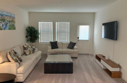 Weston House | ELVACAF Luxury Suites
