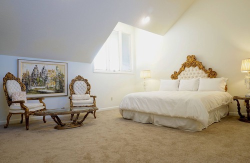Ellendale House | Elvis Presley Designed And Financed This Home For His Doctor