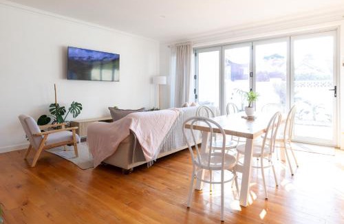 Elwood House | Elwood Star- Beachside Retreat