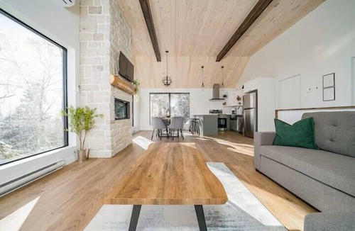 Petite-Riviere-Saint-Francois Ski Chalet | Elys 9: Le Massif, Hot Tub, Terrace & Forest Views