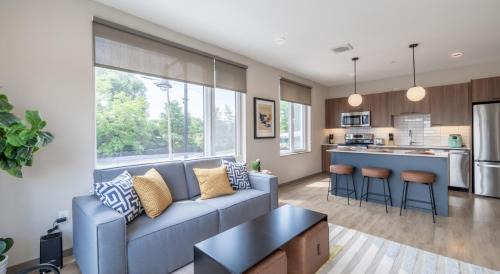 Allston Apartment | Elysian 4 bedroom 3 bathroom Suites