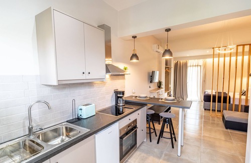 Roda Apartment | Elysian Luxury Studio 2