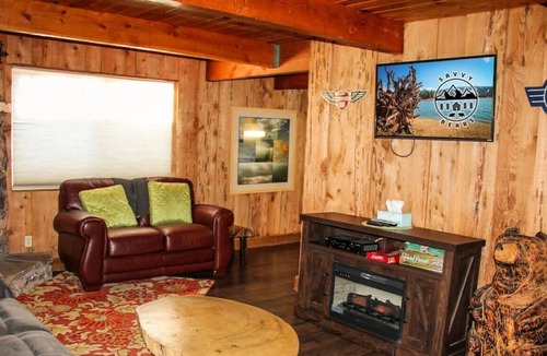 Big Bear City House | Elysian Place Dog Friendly